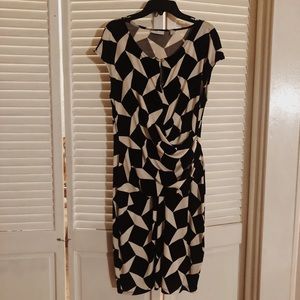 NY&Co black and white pattern dress